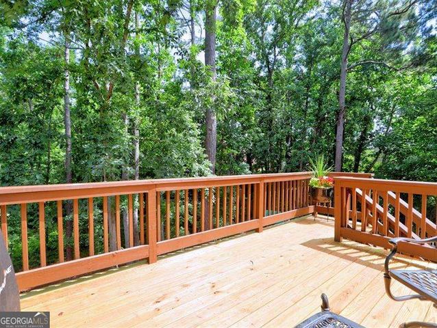 658 VININGS ESTATES Drive SE, Mableton, GA 30126