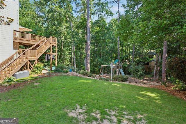 658 VININGS ESTATES Drive SE, Mableton, GA 30126