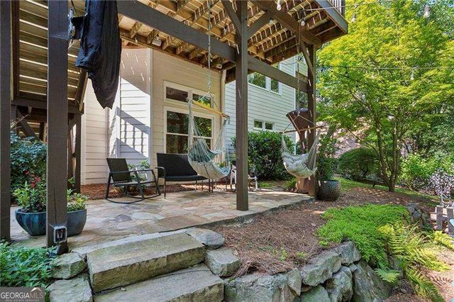 658 VININGS ESTATES Drive SE, Mableton, GA 30126