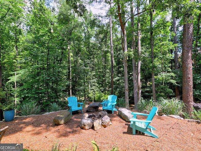 658 VININGS ESTATES Drive SE, Mableton, GA 30126