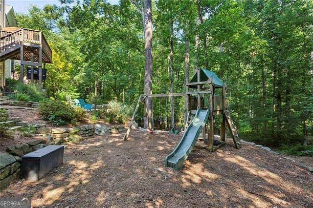 658 VININGS ESTATES Drive SE, Mableton, GA 30126