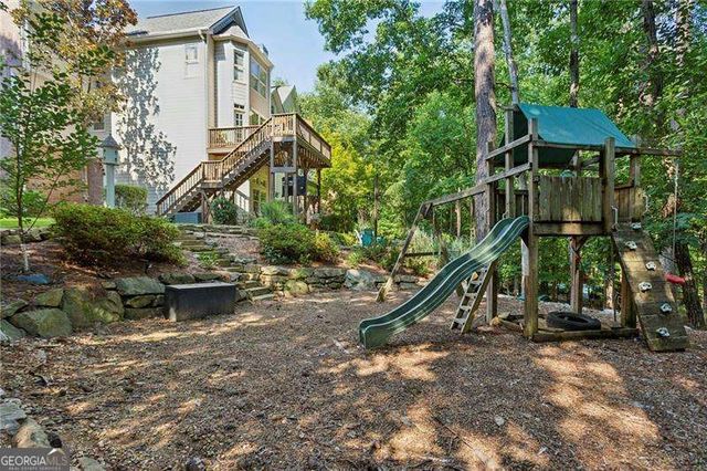 658 VININGS ESTATES Drive SE, Mableton, GA 30126