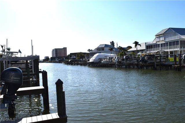 4341 Bay Beach LN, Fort Myers Beach, FL 33931