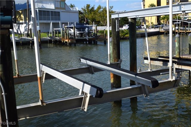 4341 Bay Beach LN, Fort Myers Beach, FL 33931