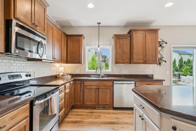 8836 196th Street W, Lakeville, MN 55044