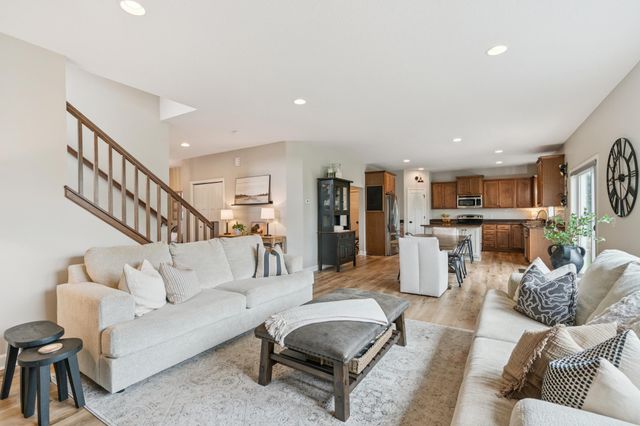 8836 196th Street W, Lakeville, MN 55044