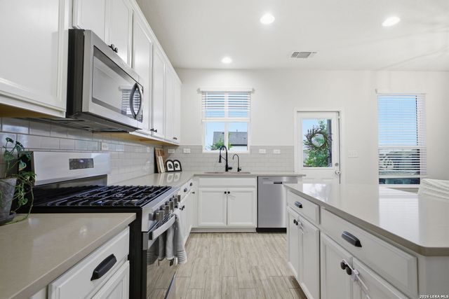 7702 Pecos, Boerne, TX 78015