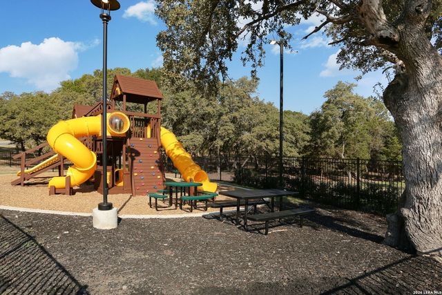 7702 Pecos, Boerne, TX 78015