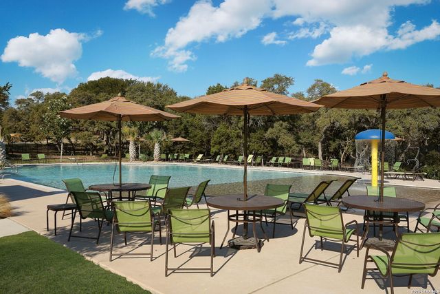 7702 Pecos, Boerne, TX 78015