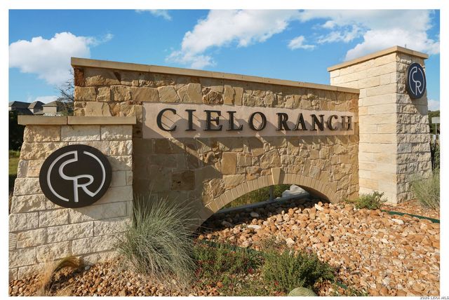 7702 Pecos, Boerne, TX 78015