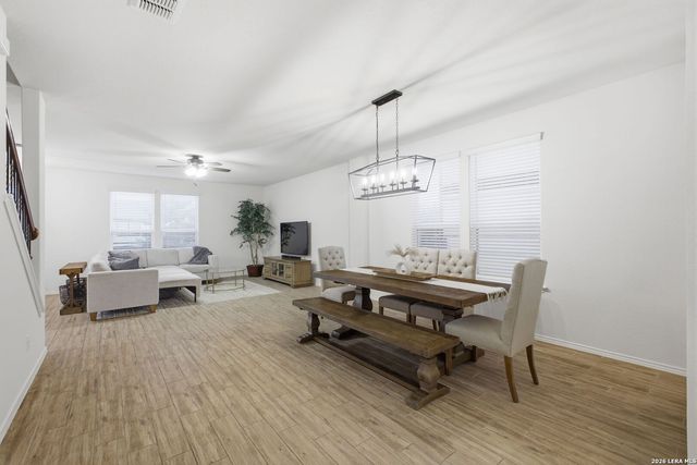 7702 Pecos, Boerne, TX 78015