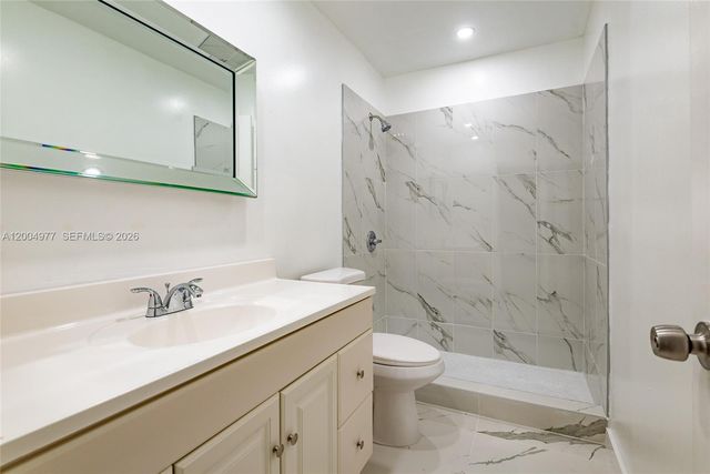 7920 Kimberly Boulevard 305, North Lauderdale, FL 33068