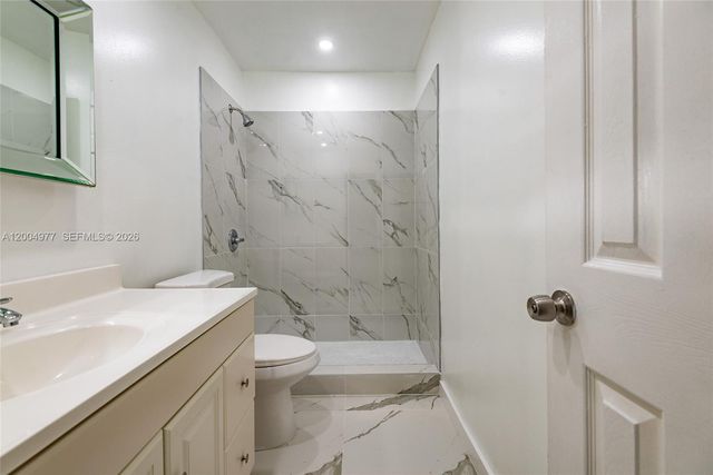 7920 Kimberly Boulevard 305, North Lauderdale, FL 33068