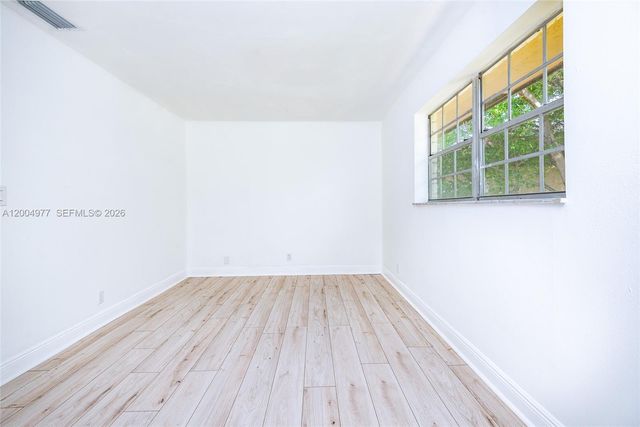 7920 Kimberly Boulevard 305, North Lauderdale, FL 33068