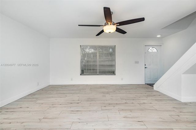 7920 Kimberly Boulevard 305, North Lauderdale, FL 33068
