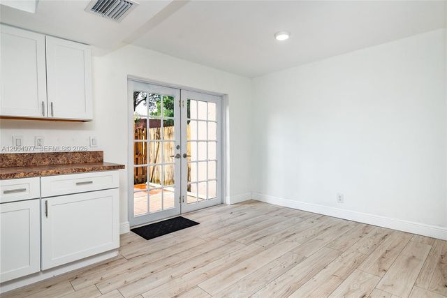 7920 Kimberly Boulevard 305, North Lauderdale, FL 33068