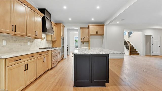 1502 Wharf Hill DR, Smithfield, VA 23430