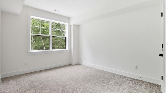 1502 Wharf Hill DR, Smithfield, VA 23430