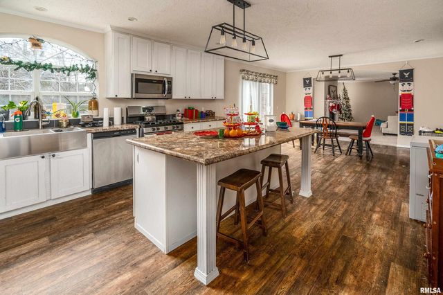 1201 PINE RIDGE Lane, Makanda, IL 62958