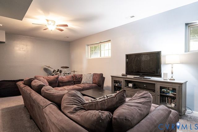 9215 Huntington Woods Dr, Mechanicsville, VA 23116