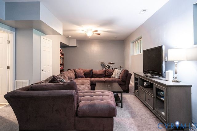 9215 Huntington Woods Dr, Mechanicsville, VA 23116