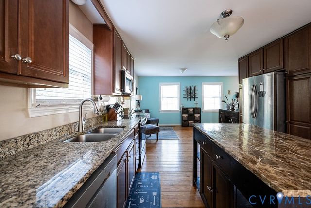 9215 Huntington Woods Dr, Mechanicsville, VA 23116