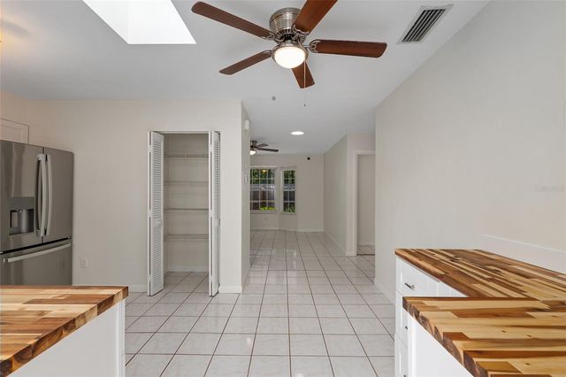2080 NW 2ND STREET, Gainesville, FL 32609