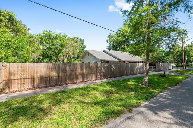 2080 NW 2ND STREET, Gainesville, FL 32609