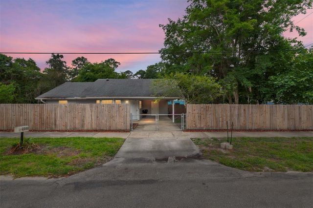 2080 NW 2ND STREET, Gainesville, FL 32609