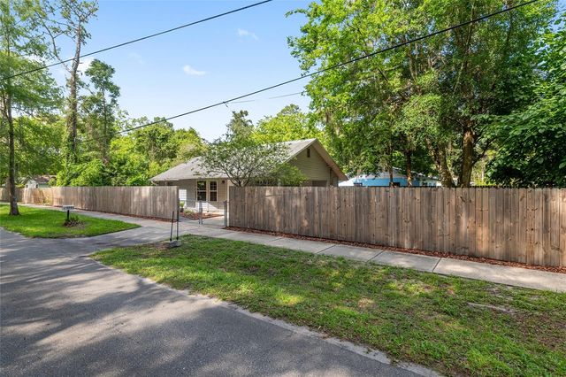2080 NW 2ND STREET, Gainesville, FL 32609