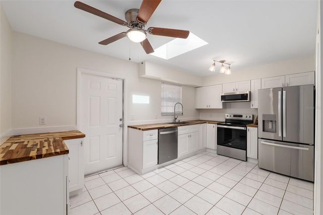 2080 NW 2ND STREET, Gainesville, FL 32609