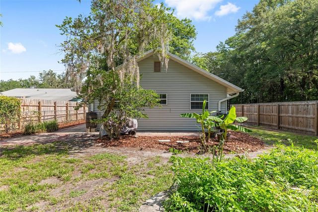 2080 NW 2ND STREET, Gainesville, FL 32609