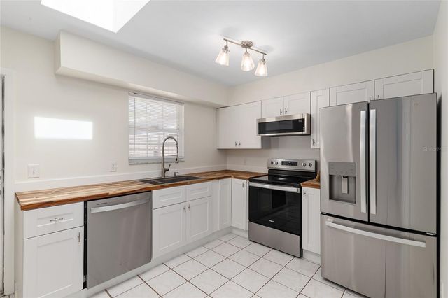 2080 NW 2ND STREET, Gainesville, FL 32609