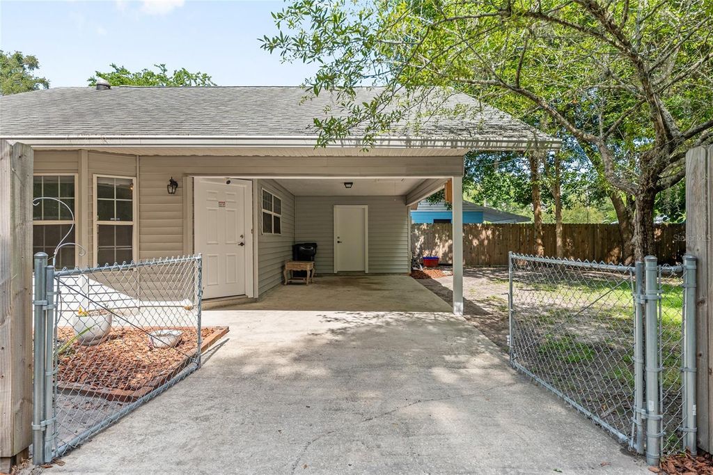 2080 NW 2ND STREET, Gainesville, FL 32609