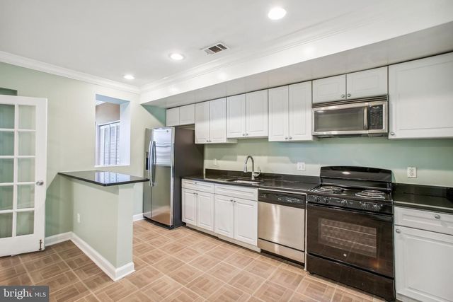 1246 QUEEN ST NE #3, Washington, DC 20002