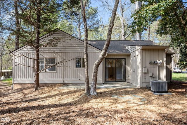 115 Greenmeadow Lane, Chapel Hill, NC 27514