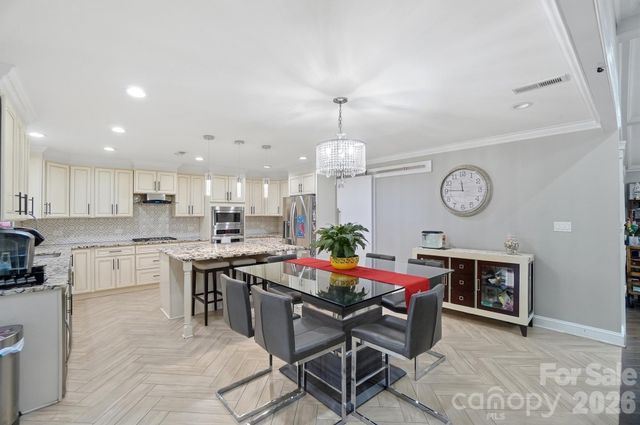 14010 Mareshead Lane, Matthews, NC 28105