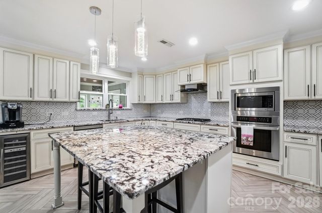 14010 Mareshead Lane, Matthews, NC 28105