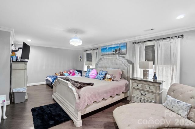 14010 Mareshead Lane, Matthews, NC 28105