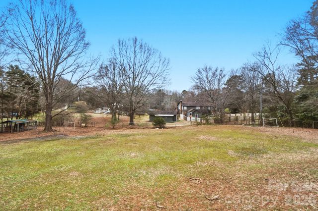 14010 Mareshead Lane, Matthews, NC 28105