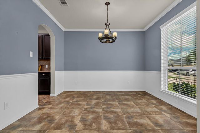 9976 Cassowary Drive, Conroe, TX 77385