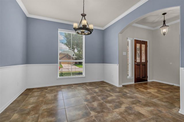 9976 Cassowary Drive, Conroe, TX 77385