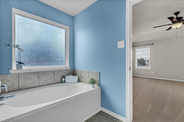 9976 Cassowary Drive, Conroe, TX 77385