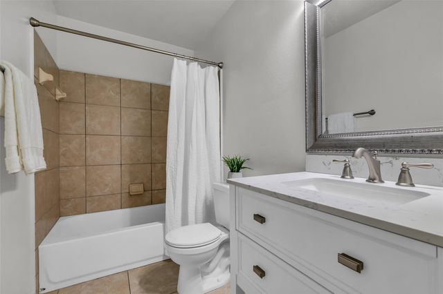 9976 Cassowary Drive, Conroe, TX 77385