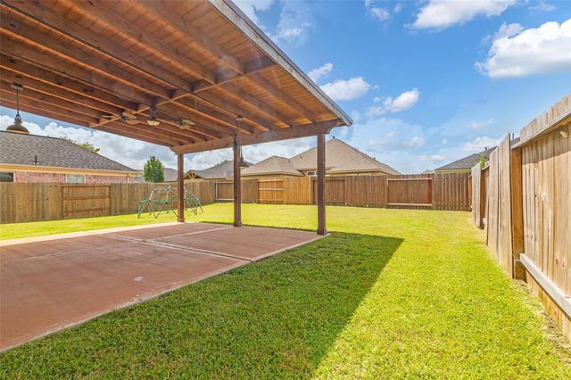 9976 Cassowary Drive, Conroe, TX 77385