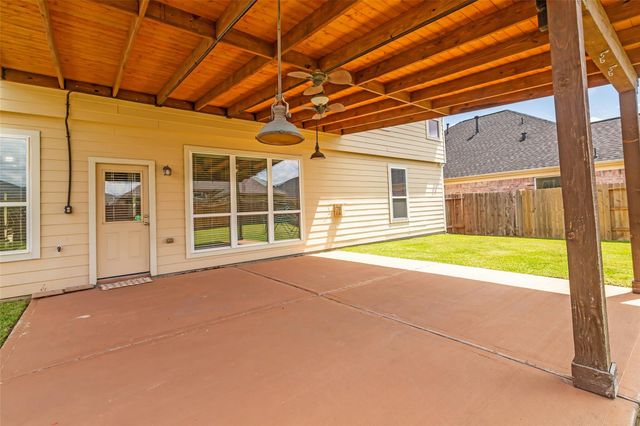 9976 Cassowary Drive, Conroe, TX 77385