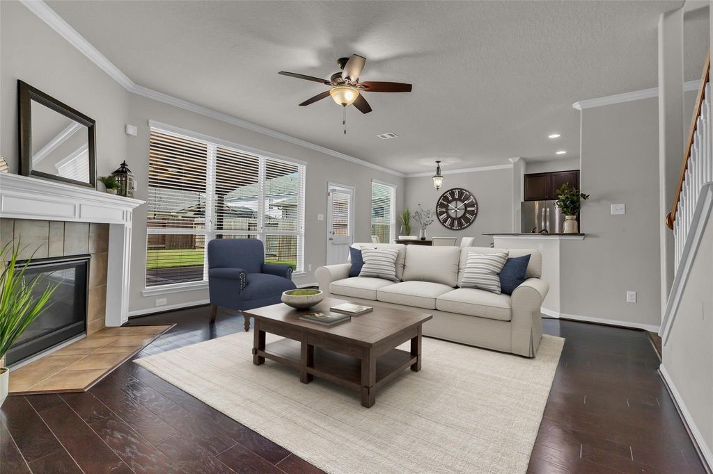 9976 Cassowary Drive, Conroe, TX 77385