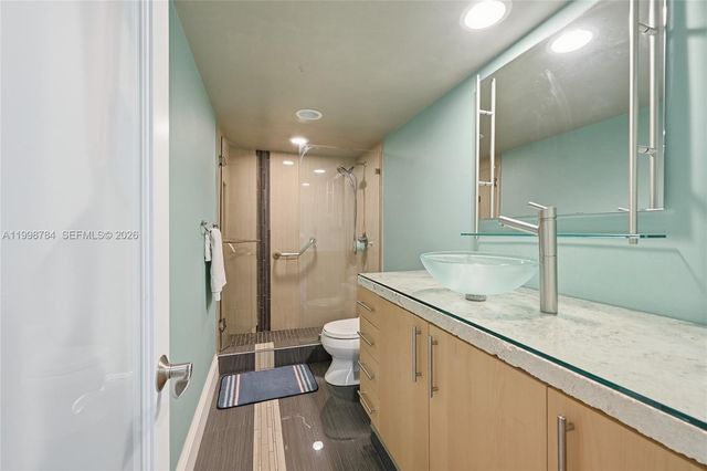 2800 E Sunrise Blvd 7F, Fort Lauderdale, FL 33304