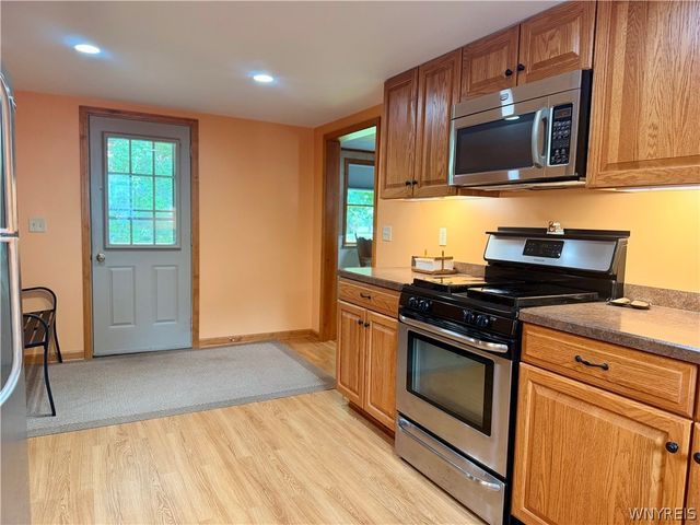 2522 Emery Road, Aurora, NY 14139