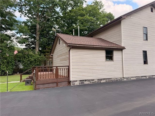 2522 Emery Road, Aurora, NY 14139